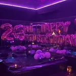 La Gold Jacuzzi & Sauna Prive Hotel miłości *