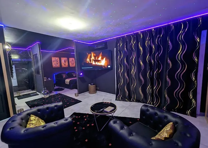 La Gold Jacuzzi & Sauna Prive Love hotel Perpignan