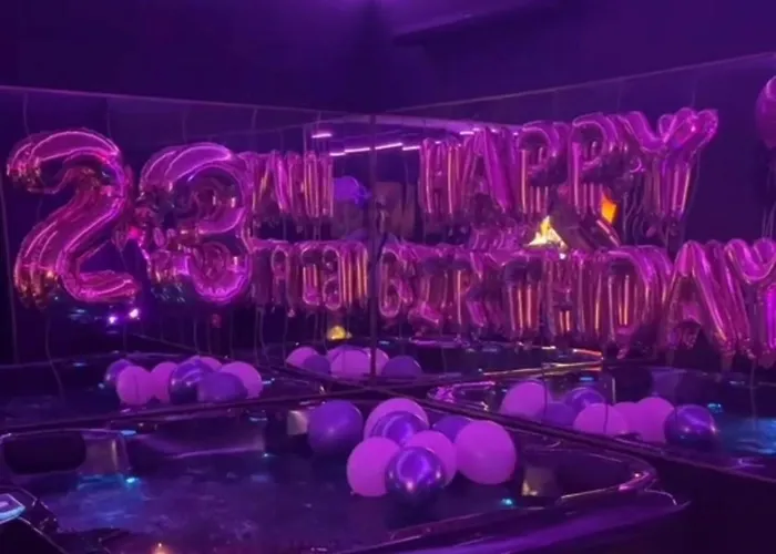 La Gold Jacuzzi & Sauna Prive Love hotel *